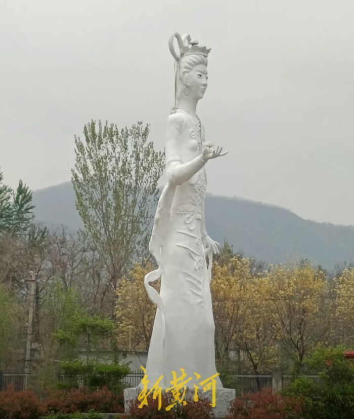 6686体育河南三门峡一景区雕像被指缺乏美感官方：造价8万 农村艺人水平有限(图1)
